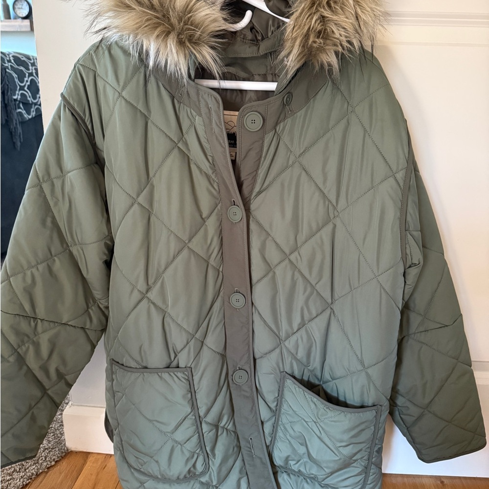 American Eagle Outfitters Olive Puffer Coat with Faux Fur Trim